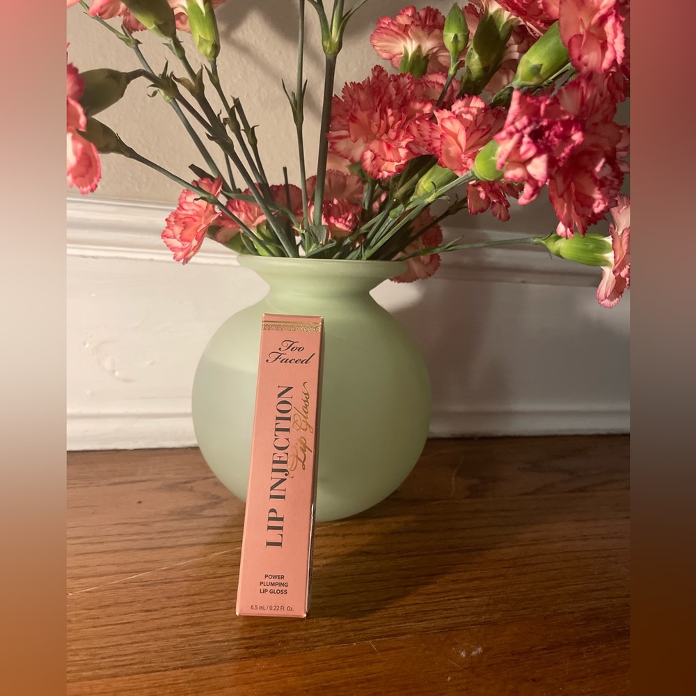 SALE!!!! Too Faced Lip Injection Lip Gloss Soulmate
